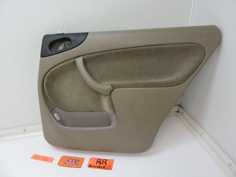 DOOR PANEL PASSENGER SIDE REAR ARM REST PULL HANDLE SPEAKER COVER SAAB 900 95-98