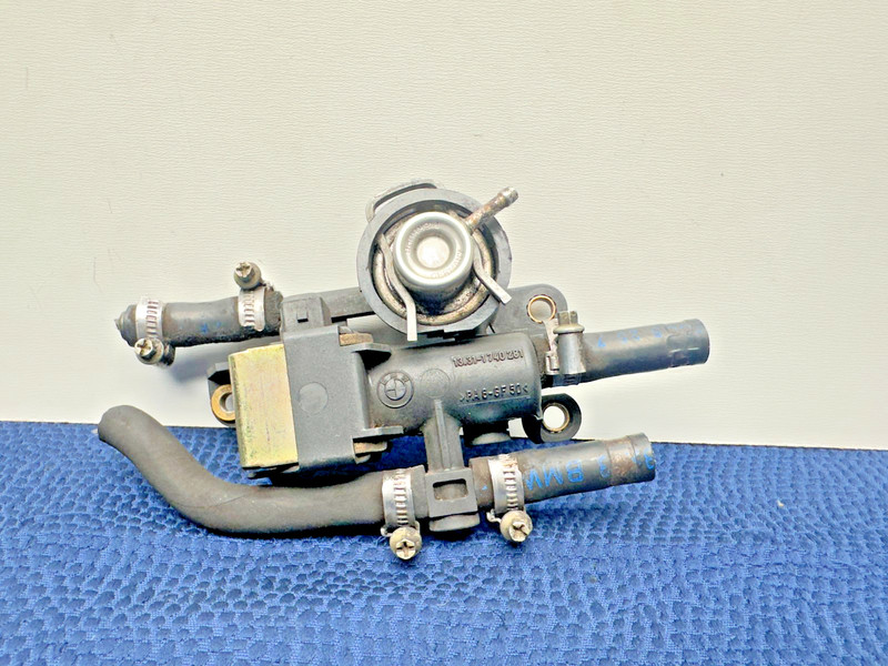 91–03 BMW E36 E39 Z3 M 3/2 Directional Fuel Pressure Regulator Control Valve OEM