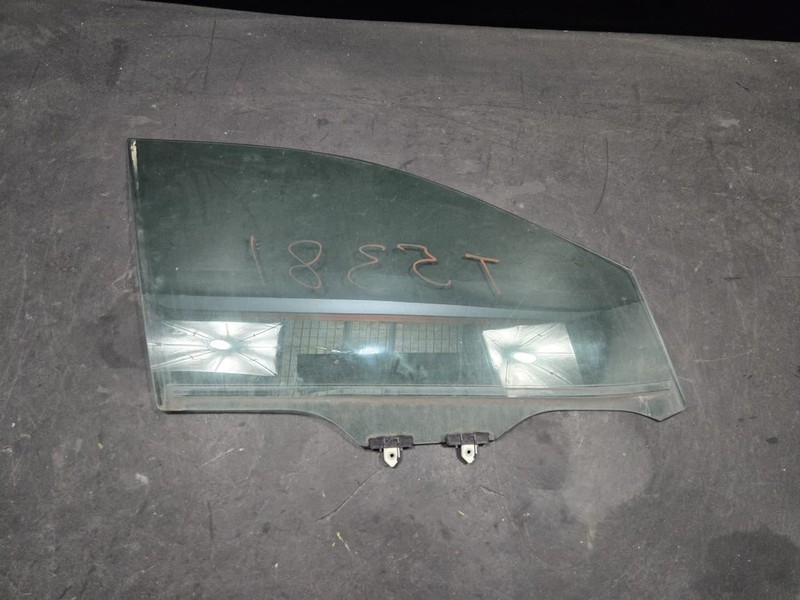 Front Right Door Window Glass 2021 Toyota RAV4 68101-0R060 2019 2020 2022 - 2025