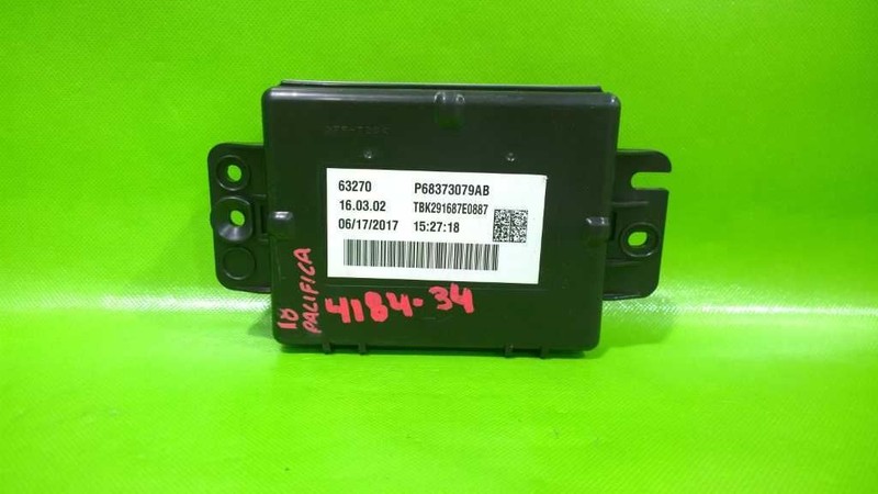 17 18 PACIFICA REAR TEMPERATURE CONTROL MODULE OEM 4184-34