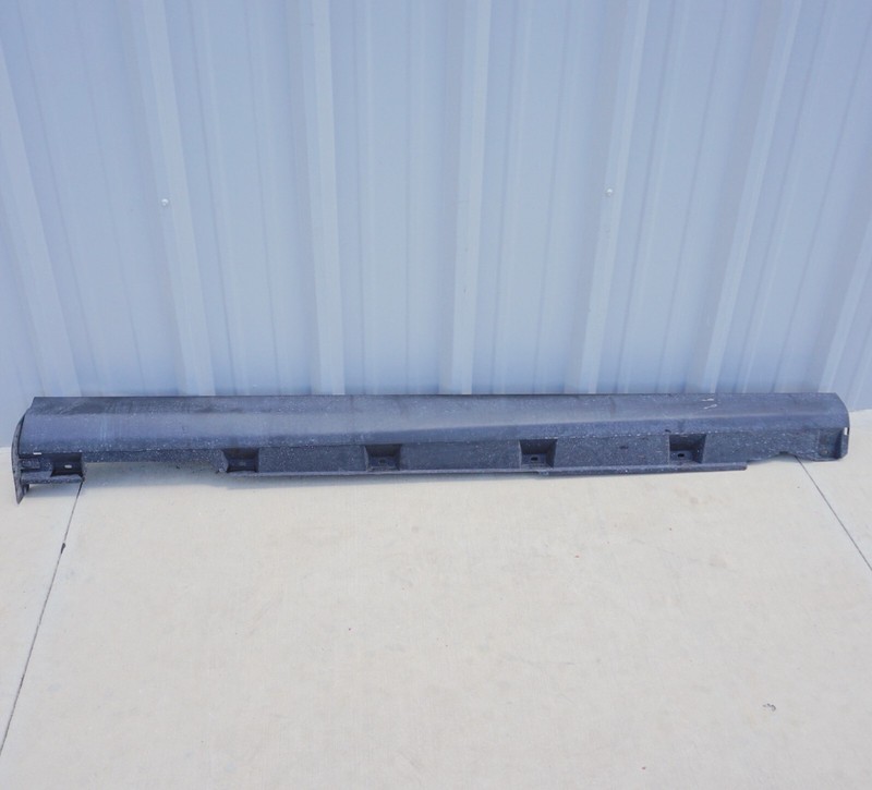 2012 - 2018 FORD FOCUS Driver Left Side Rocker Panel Skirt MoldingOEM
