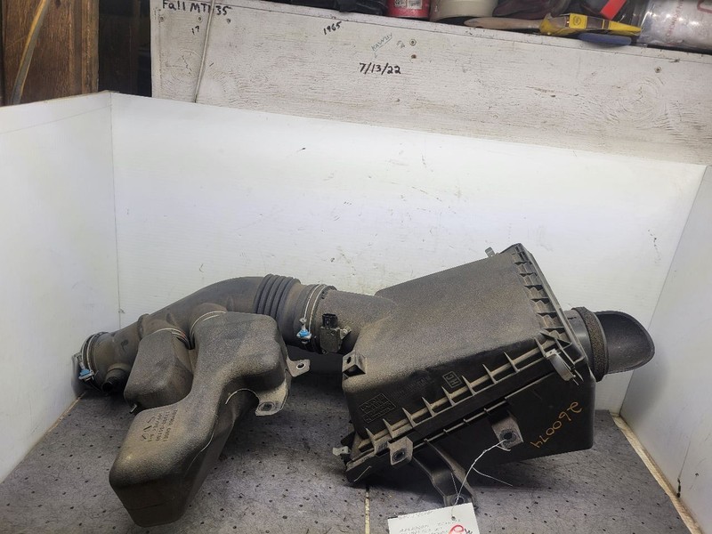 Air Cleaner 4.0L 1GRFE Engine 6 Cylinder Fits 10-24 4 RUNNER 1759380