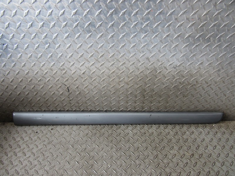 2006 CHEVROLET EQUINOX RIGHT PASSENGER FRONT DOOR MOLDING 3.4L 6CYL