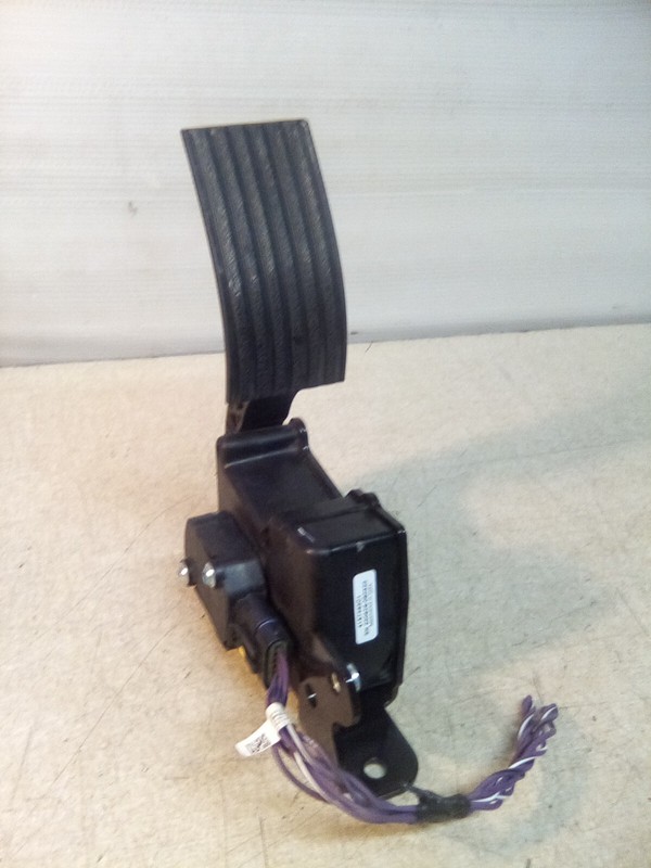 International 4157363C1 Accelerator Pedal