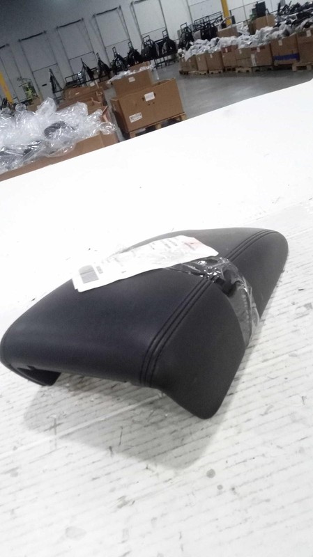 2015 INFINITI Q40 Center Console Gray OEM Used 84000 Miles NJ25-21735-539854