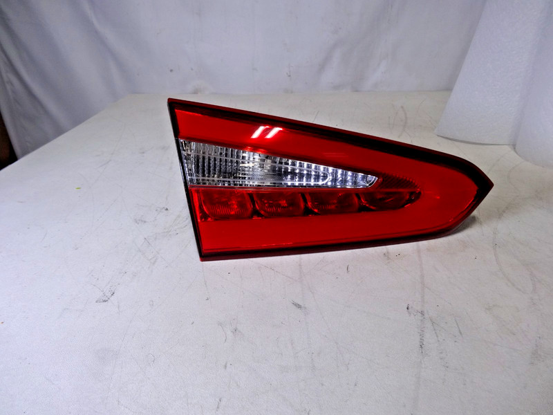 2014-2016 KIA FORTE LEFT DRIVER SIDE LED INNER TAILLIGHT ORIGINAL OEM