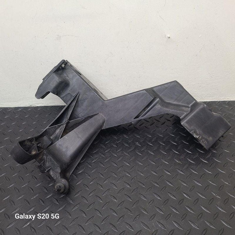 11-13 Dodge Durango Left Driver Headlamp Mounting Bracket OEM 68100237AA