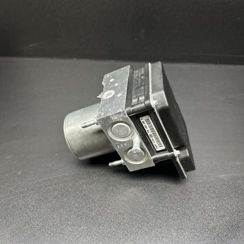 2009 Maserati Quattroporte S 4.7 Anti Lock Brake Pump Assembly 265950952 237488