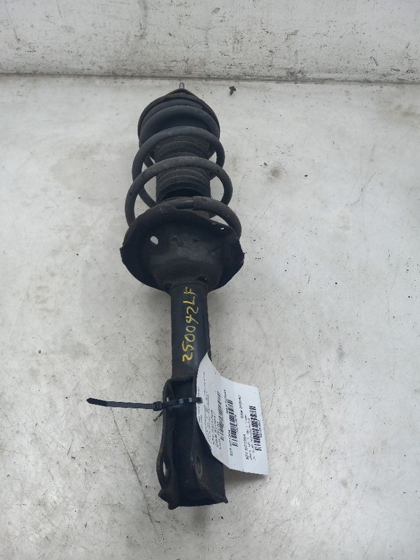 04 SCION XB FRONT DRIVER LEFT STRUT
