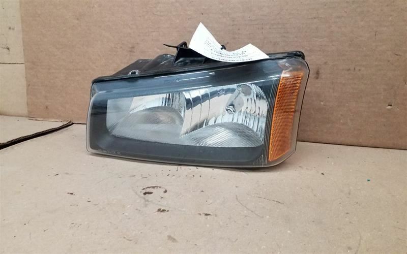 Driver Headlight Classic Style Fits 05-07 SILVERADO 1500 PICKUP 235633