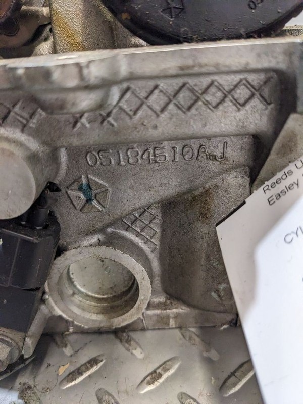 Passenger Right Cylinder Head 3.6L Fits 11-23 300 1153106