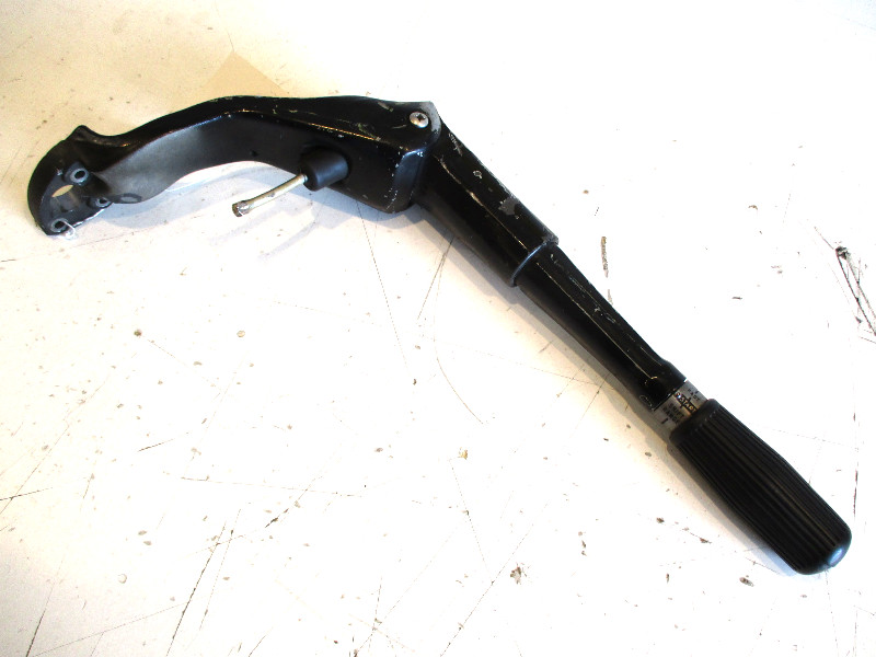 47680T Mercury Outboard Merc 40 4 HP 1960's Steering Arm and Bracket 27763