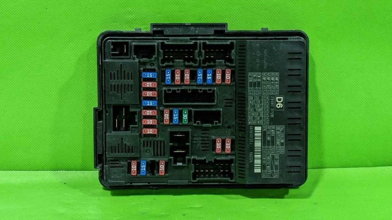 16-19 MAXIMA IPDM POWER SUPPLY ENGINE FUSE BOX OEM 4599-20
