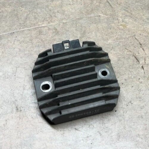2005 Kawasaki Vulcan VN750 Voltage Regulator Rectifier Electrical 05 VN 750 A