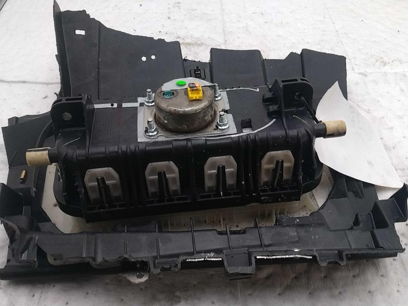 2019 GMC Yukon XL 1500 Right Instrument Panel Air Bag 160775 - Used