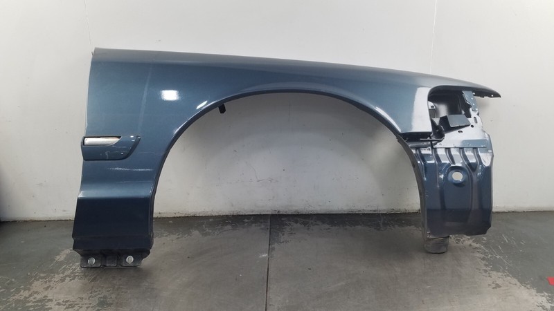 2007 Grand Marquis / Crown Vic Victoria Right Passenger Fender #2679 VV2