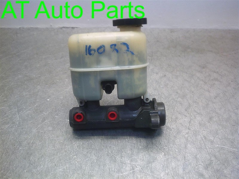 00-02 TAHOE YUKON BRAKE BOOSTER MASTER CYLINDER OEM 541-01198