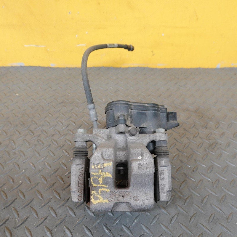 2019-2022 VOLVO XC40 REAR RIGHT SIDE ABS BRAKE CALIPER W/ ACTUATOR OEM 31471181