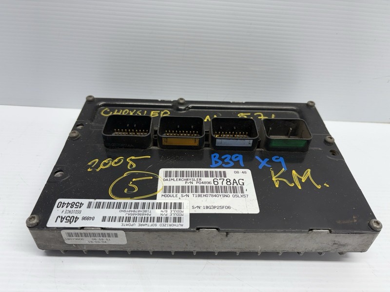 05 DODGE CHARGER MAGNUM CHRYSLER 300 5.7 HEMI ENGINE CONTROL MODULE P04896678AG