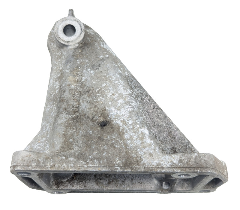 2003-2006 MERCEDES E 320 DRIVER SIE ENGINE MOUNT BRACKET 1122232004