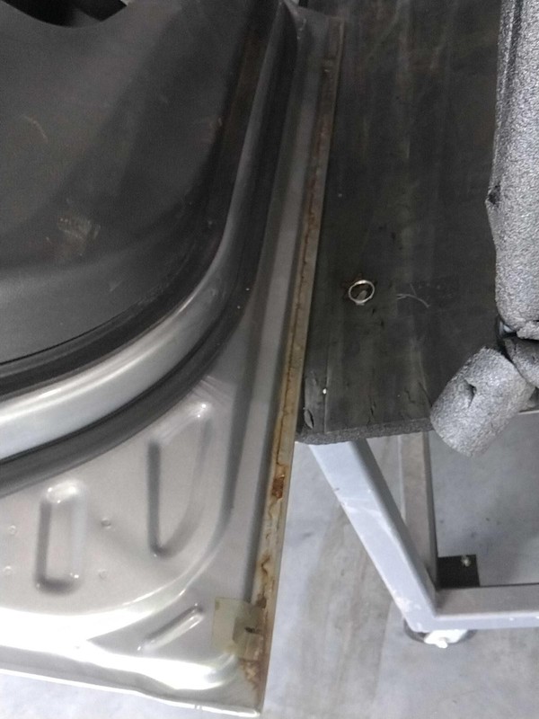 2014 Chrysler 200 Left Door Silver OEM Used, Surface Rust, 122K Miles