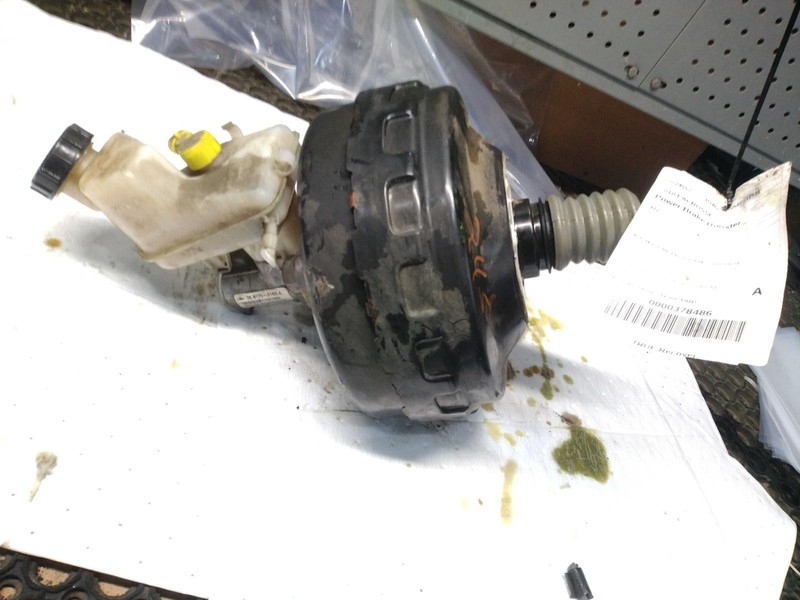 2010 Buick LaCrosse Power Brake Booster OEM 13317102 165K Miles Silver