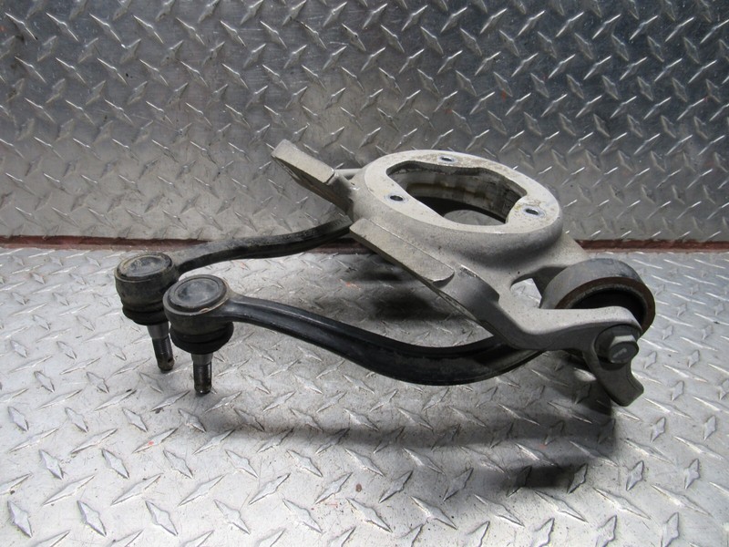 2012 HYUNDAI GENSIS SEDAN RIGHT FRONT PASSENGER SHOCK STRUT MOUNT BRACKET
