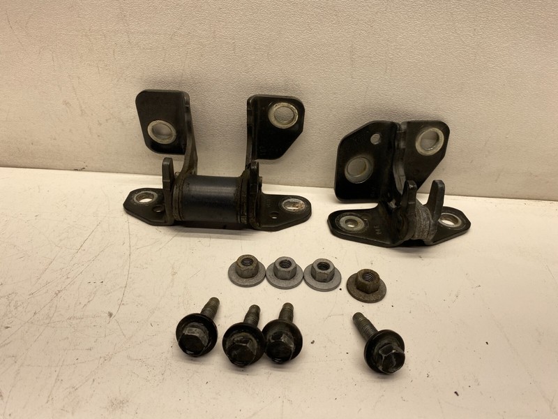2014-2016 JEEP GRAND CHEROKEE RIGHT PASSENGER SIDE FRONT UPPER AND LOWER DOOR