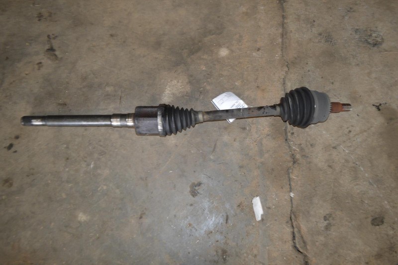 2014-2016 LAND ROVER LR4 FRONT RIGHT PASSENGER SIDE AXLE SHAFT CV U JOINT OEM