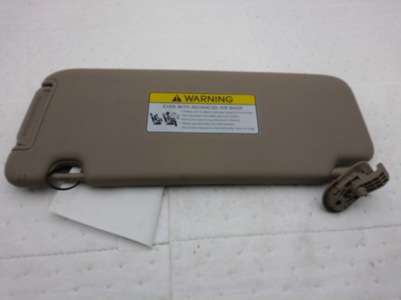 2018-2020 Hyundai Elantra White Sun Visor 649211 Used 4DR HTBK
