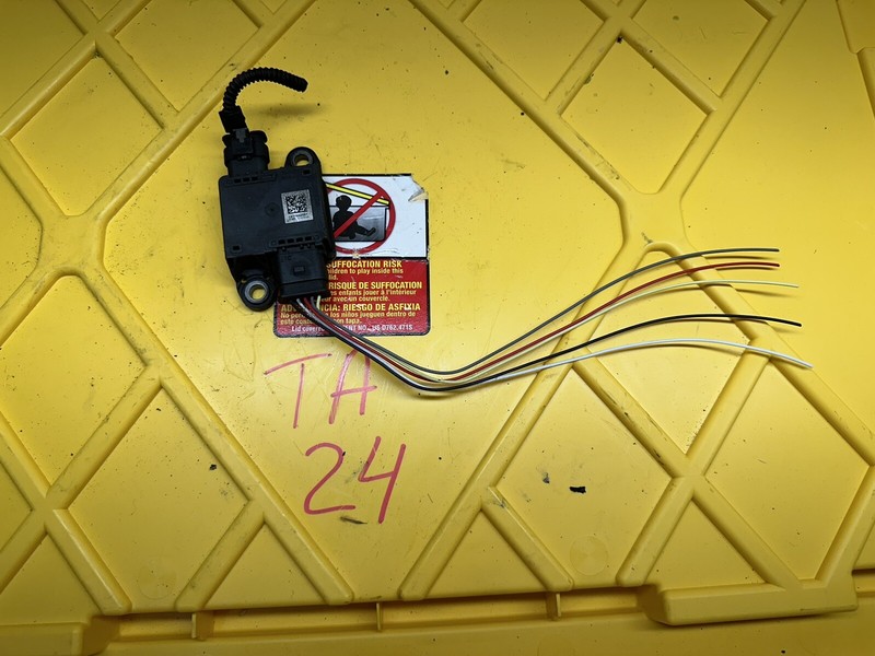 2013-2016 Porshe Cayenne Engine Diesel Oxygen Sensor Module OEM 059906261