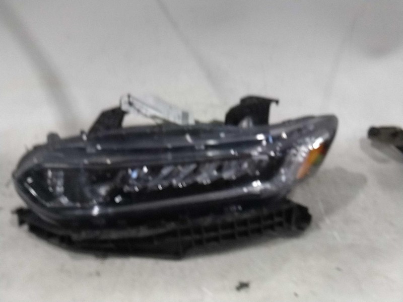2018-2020 Honda Accord Left Headlight Assembly Grey Used 648341 93K Miles