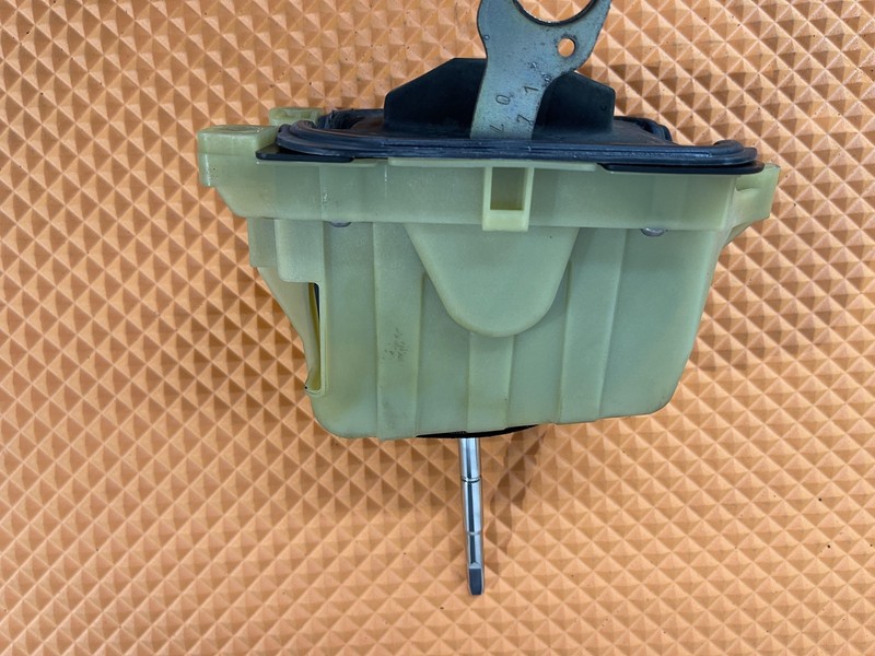 MERCEDES 10-13 E350 CLASS FLOOR GEAR SELECTOR SHIFT BOX TESTED OEM W207 W212.