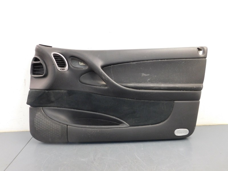 2005 05 06 Pontiac GTO Right Passenger Door Panel #0563 B5