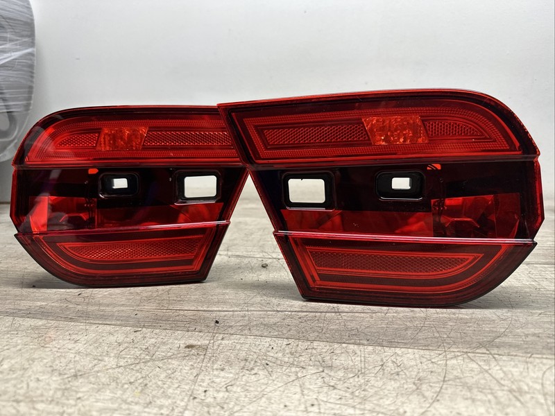 2012 - 2015 Jaguar XF Rear Left RightTrunk Light Lamp OEM Set LH RH Sedan