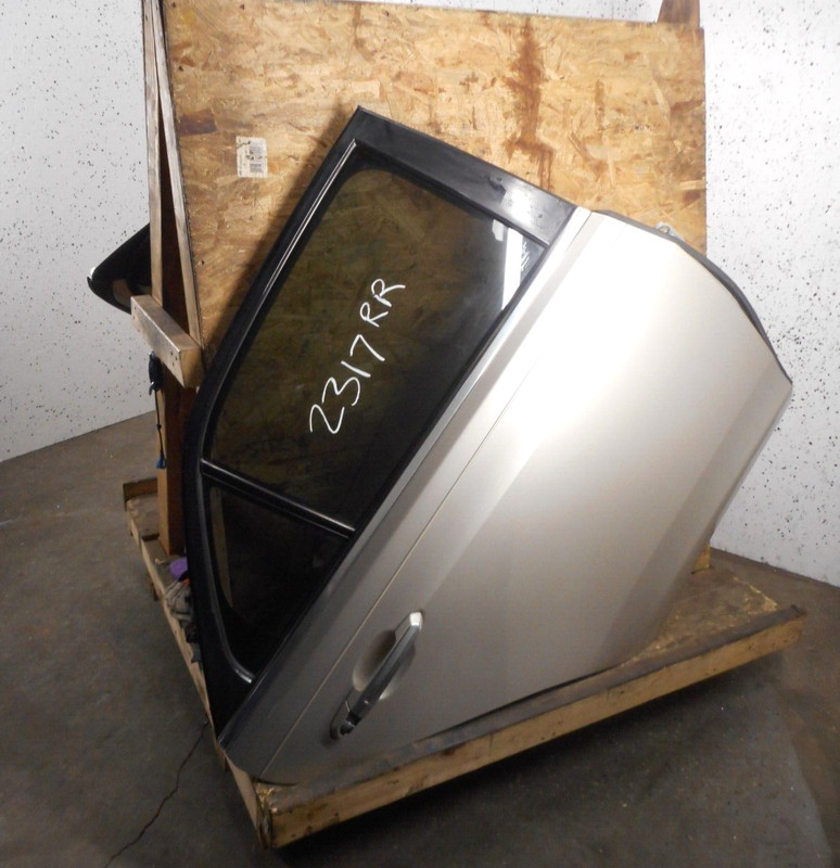 2014-2019 Cadillac CTS Sedan Rear Door Assembly Passenger Right OEM *SEE NOTES*