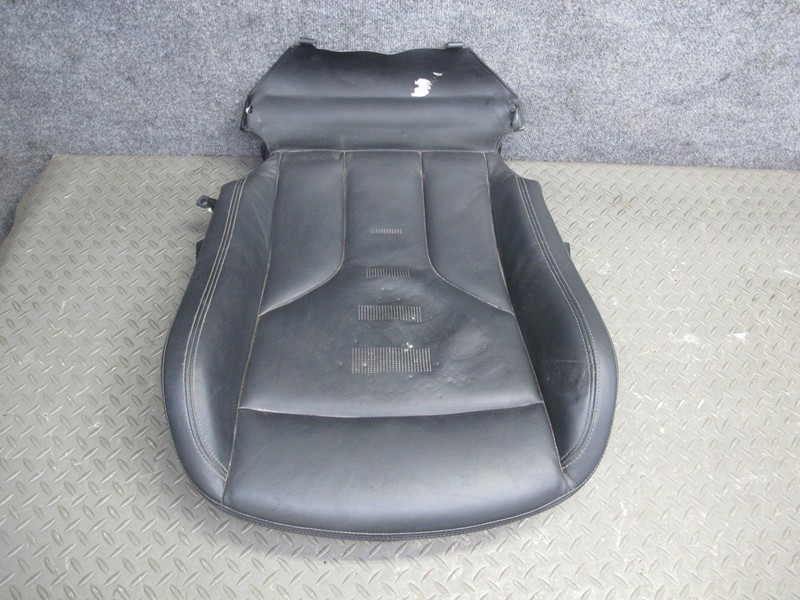 2015-2017 BMW F82 M4 FRONT RIGHT SEAT LOWER LEATHER CUSHION