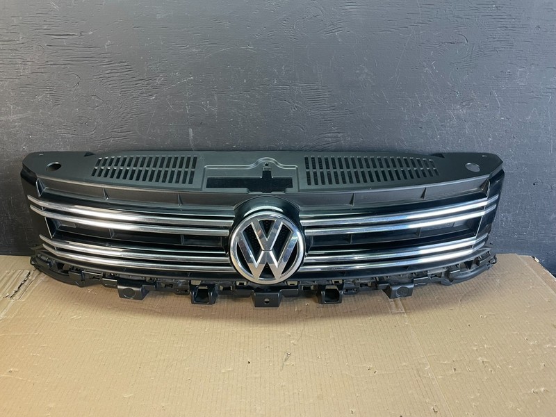 2012 to 2017 Volkswagen Tiguan Front Upper Grill Grille Oem AE3602 DG