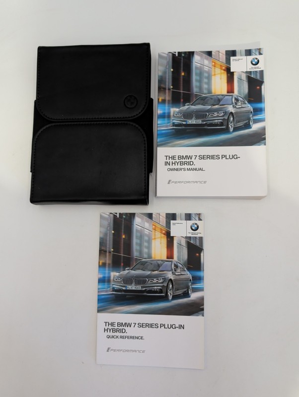 2018 BMW 7 Series Plug In Hybrid owners manual & portfolio With Case