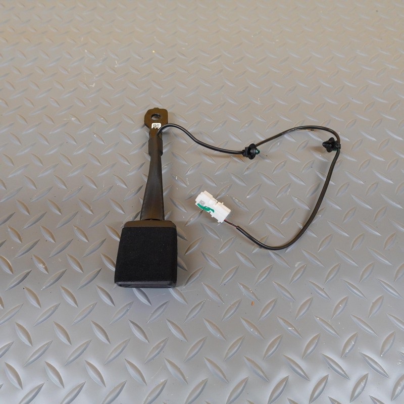 2023-2026 BMW X2 X1 228i U10 U11 F74 FRONT RIGHT SIDE SEAT BELT SEATBELT BUCKLE