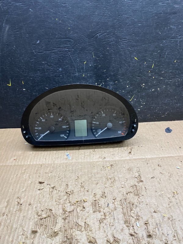 2007 to 2009 Sprinter 2500 3500 Instrument Speedometer Gauge Cluster V7614 DG