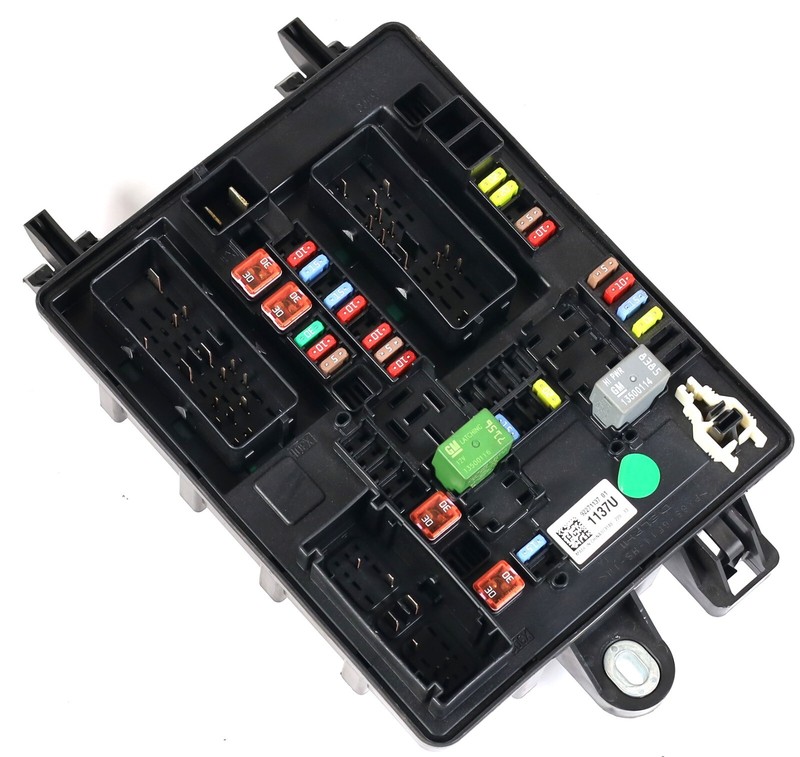 2015 Chevrolet SS Sedan LS3 Cabin Fuse & Relay Box Loaded USED OEM GM 92276935