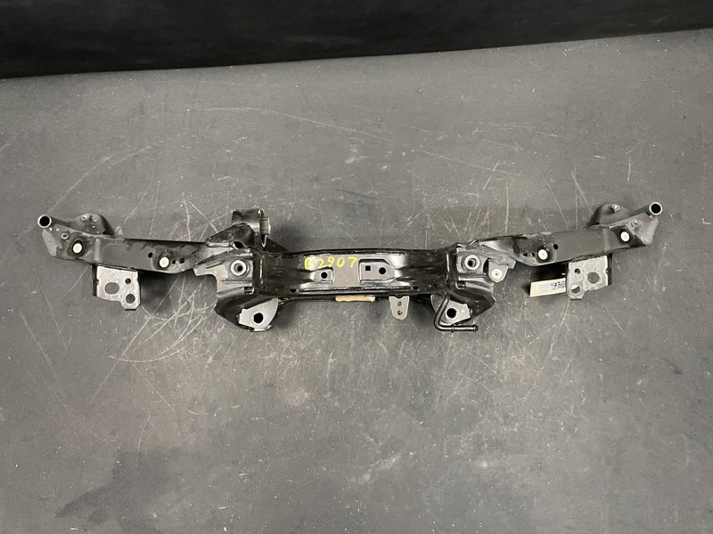 Rear Crossmember 2018 BMW X1 33316862558 2016 2017 2019 2020 2021 2022