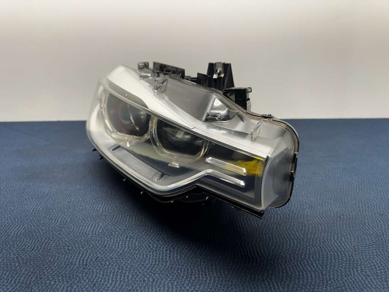 12–15 OEM BMW F30 F31 328i Right Passenger Xenon HID Adaptive Headlight