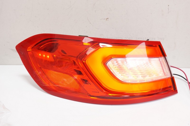 LINCOLN MKX Left LH Tail Lamp Tail Light Backup Lamp OEM 2016 - 2018