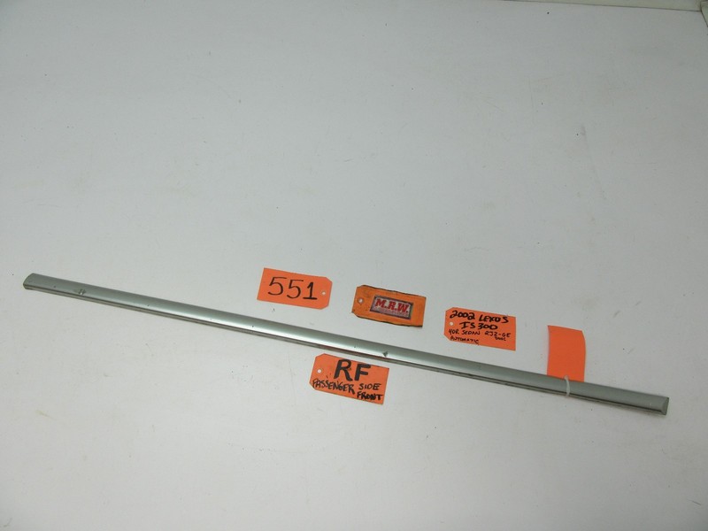 IS300 RIGHT PASSENGER FRONT DOOR MOLDING SILVER OUTSIDE STRIP TRIM EXTERIOR RF R