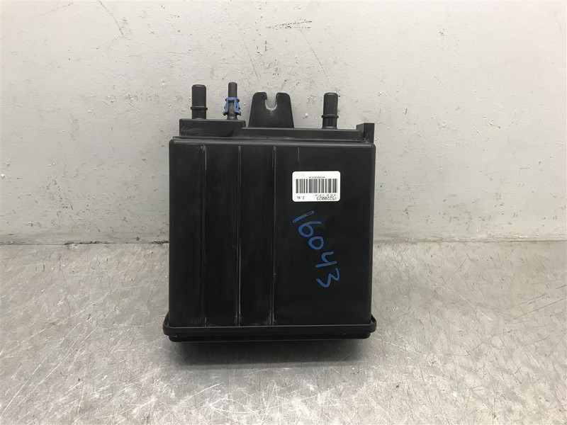 2007 GMC YUKON 4.8L FUEL VAPOR CANSITER OEM