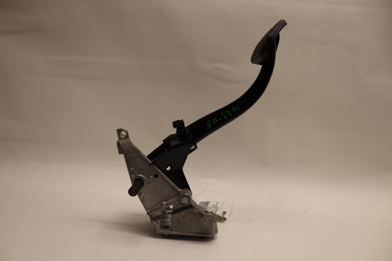2009-2016 BMW Z4 E89 PARK PARKING BRAKE STOP PEDAL PAD OEM