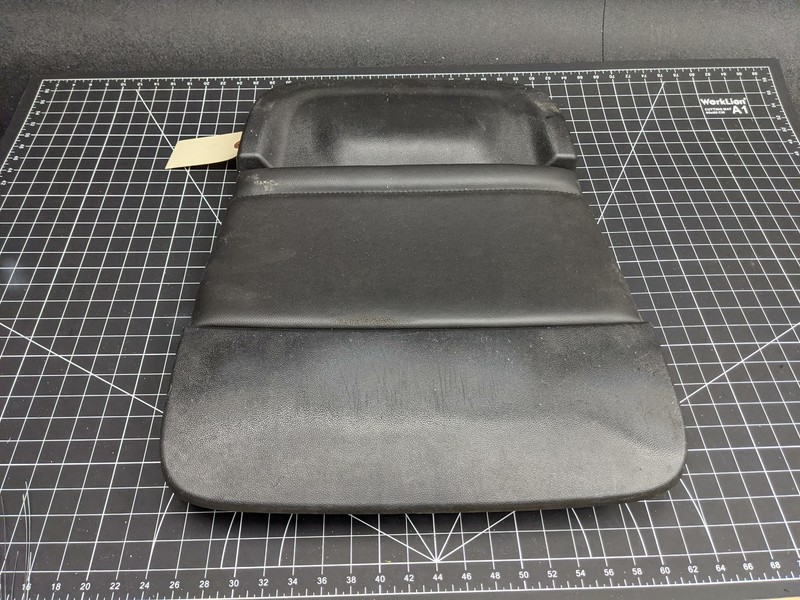 Right Passenger Front Seat Back Panel 13521193 2019 GMC TERRAIN SLE 2018