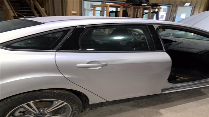 Passenger Right Rear Side Door Power Window Fits 12-18 FOCUS 3348690